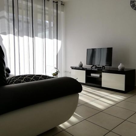 Appartement 2P Et Parking Prive A 50M Des Plages. Villeneuve-Loubet Exterior photo