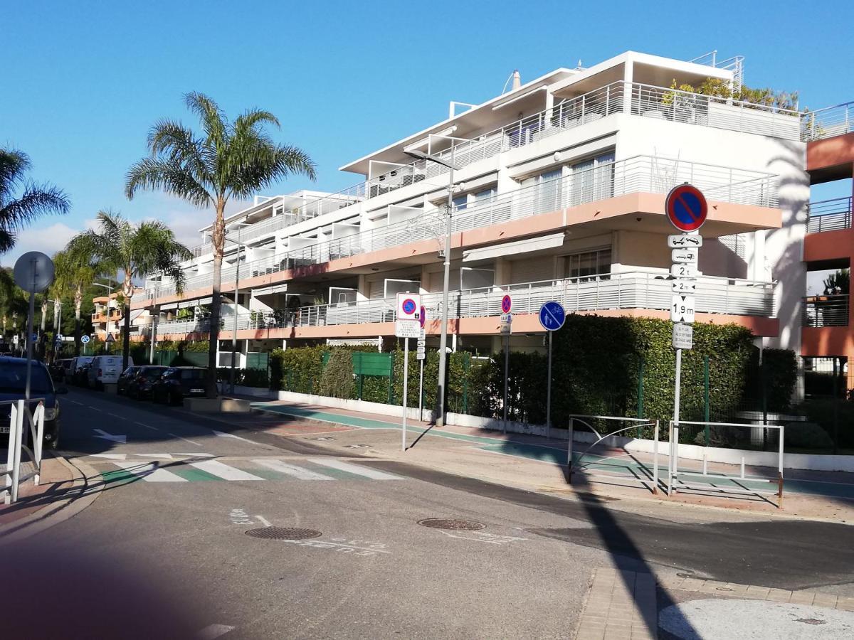 Appartement 2P Et Parking Prive A 50M Des Plages. Villeneuve-Loubet Exterior photo